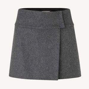 NWT The Garment Copenhagen Manhattan Mini Skirt